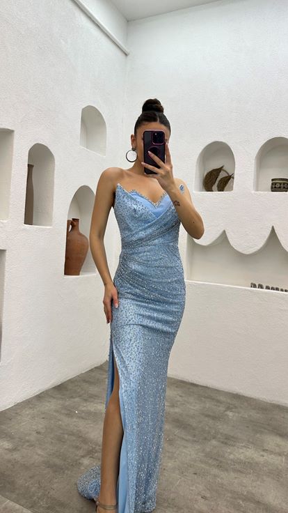 Bebe Mavi Straplez İşlemeli Saten Abiye Elbise