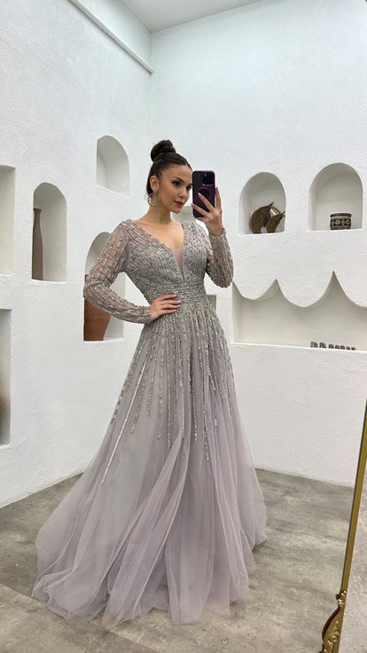 Gri Taşlı İşlemeli Tül Abiye Elbise