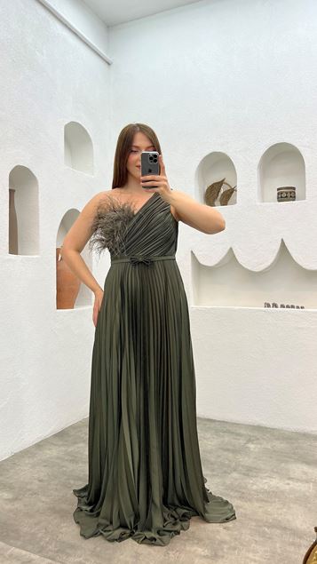 Khaki Une épaule plissée à plumes Plus Taille Robe de soirée