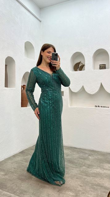 Emerald Sequin Design Plus Size Evening Dress