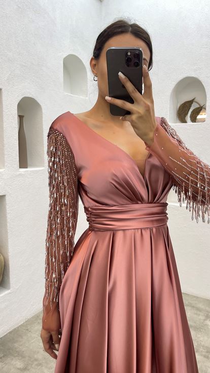 Rose Pink Evening Dress with Embroidered Sleeves