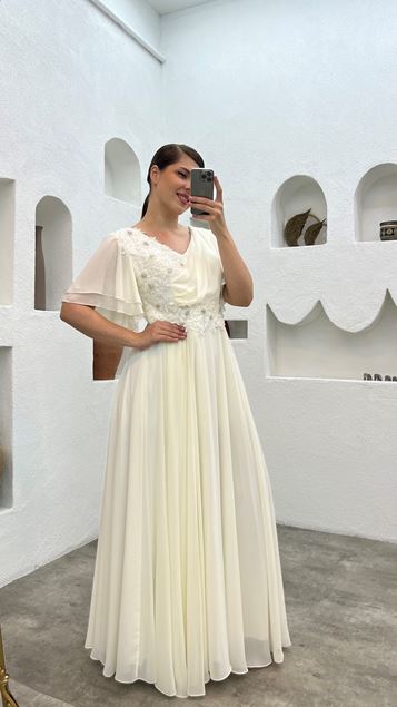 White Embroidered Detail Tulle Design Plus Size Evening Dress