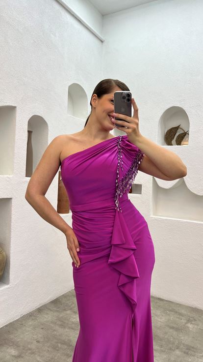 Vestido de noche de una sola manga bordado de una sola manga fucsia de talla grande