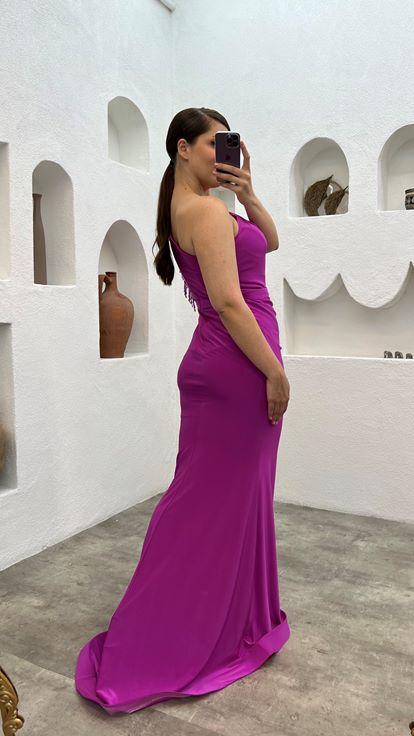 Vestido de noche de una sola manga bordado de una sola manga fucsia de talla grande