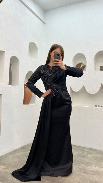 Détail en tulle noir brodé plus grande taille robe de soirée