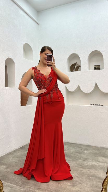 فستان سهرة مقاس كبير مطرز باللون البرتقالي