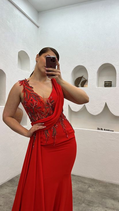 فستان سهرة مقاس كبير مطرز باللون البرتقالي