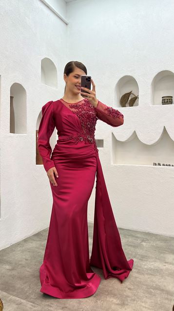 Bourgogne Single Sleeve Tulle Détail Brodé Plus Taille Robe de soirée