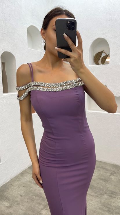 Vestido de noche bordado de piedra en el pecho con correa lila