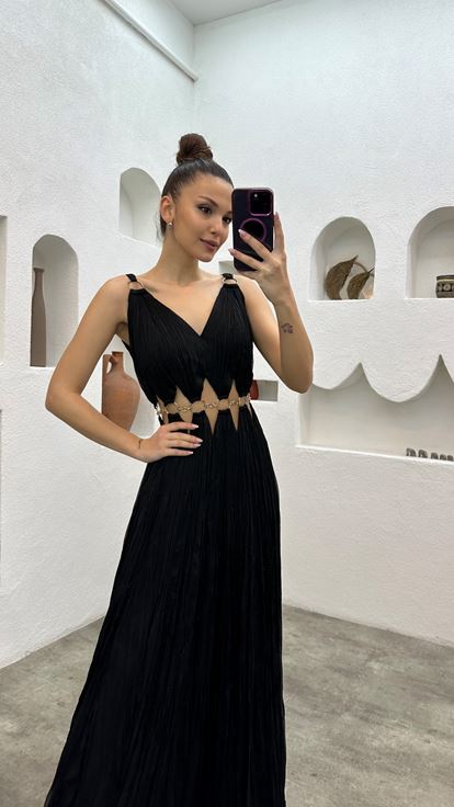 Black Pleated Chain Detail Design Evening Dress