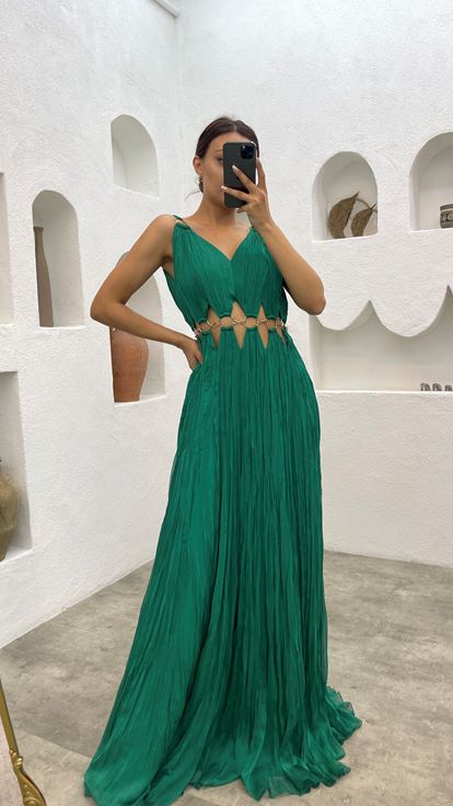 Emerald Pleated Chain Detail Design Evening Dress
