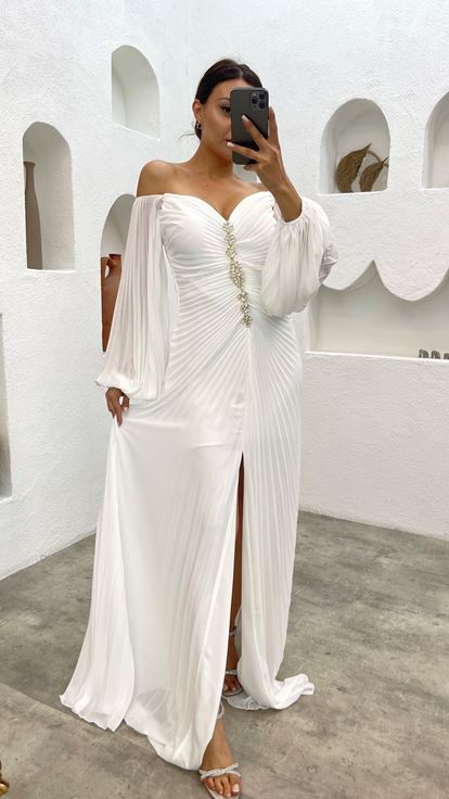 White Pleated Front Brooch Detail Design Evening Dress