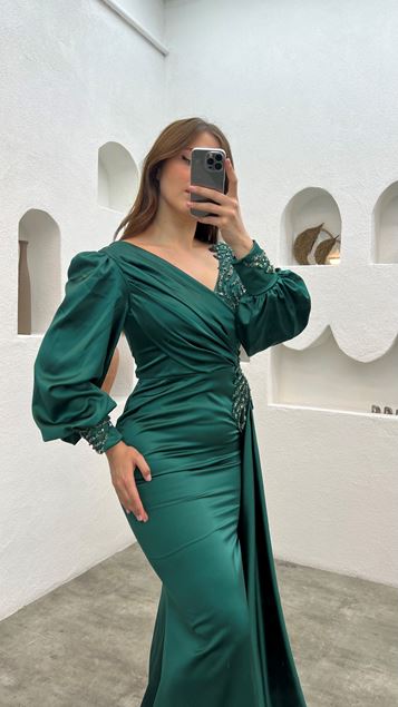Robe de soirée grande taille brodée à manches ballon émeraude