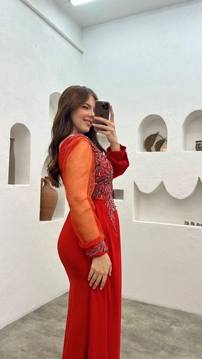 Vestido de noche naranja de tul de una sola manga con abertura de talla grande