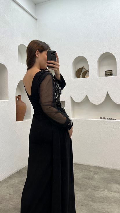 Black Single Sleeve Tulle Slit Design Plus Size Evening Dress