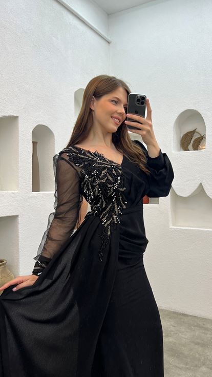 Black Single Sleeve Tulle Slit Design Plus Size Evening Dress
