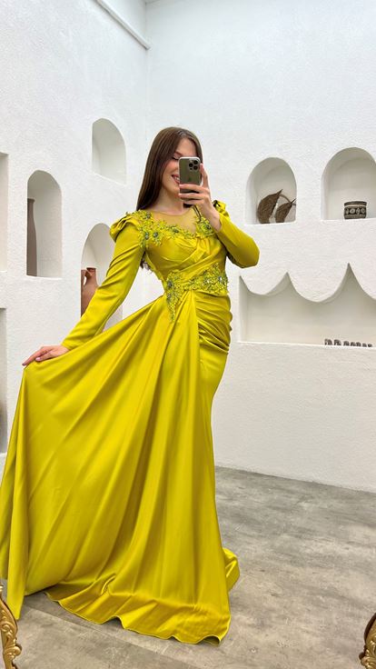 Petto giallo ricamato raso plus size abito da sera