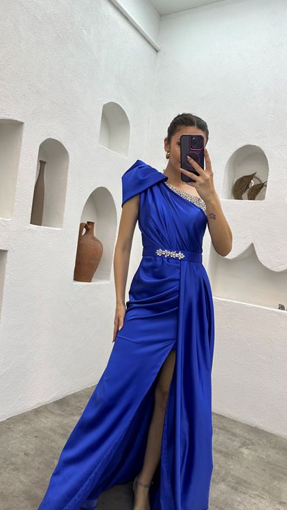 Saks One Shoulder Stone Embroidered Design Evening Dress