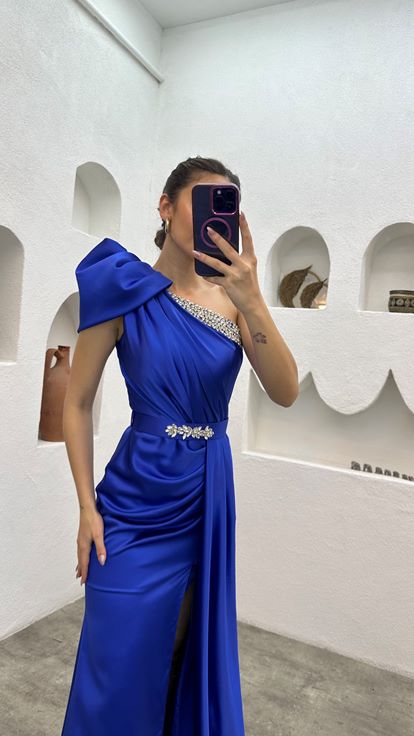 Saks One Shoulder Stone Embroidered Design Evening Dress