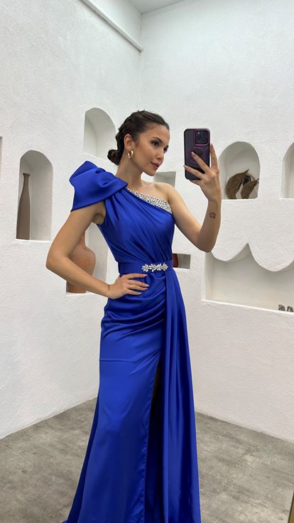 Saks One Shoulder Stone Embroidered Design Evening Dress