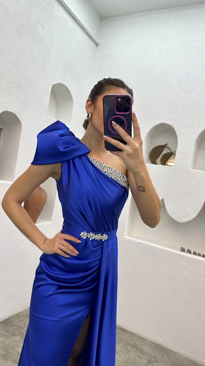 Saks One Shoulder Stone Embroidered Design Evening Dress