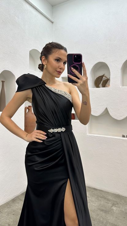 Black One Shoulder Stone Embroidered Design Evening Dress