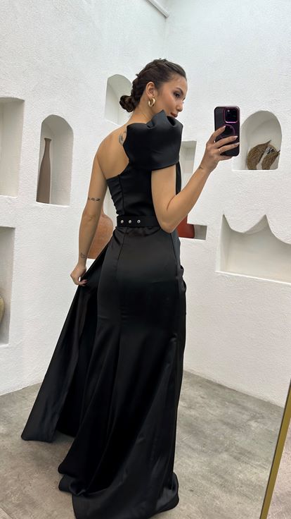 Black One Shoulder Stone Embroidered Design Evening Dress