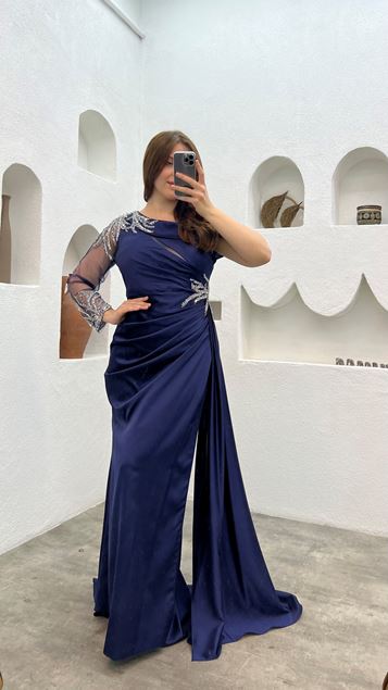 Vestido de noche azul marino de una sola manga bordado en la cintura de satén de talla grande