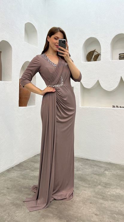 Rose séchée Demi-manches Brodée Plus Taille Robe de soirée