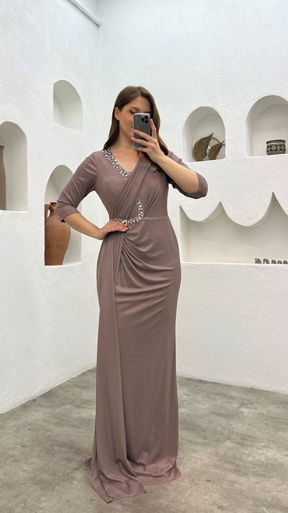 Rose séchée Demi-manches Brodée Plus Taille Robe de soirée