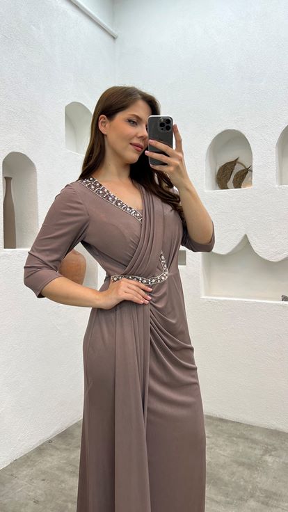 Rose séchée Demi-manches Brodée Plus Taille Robe de soirée