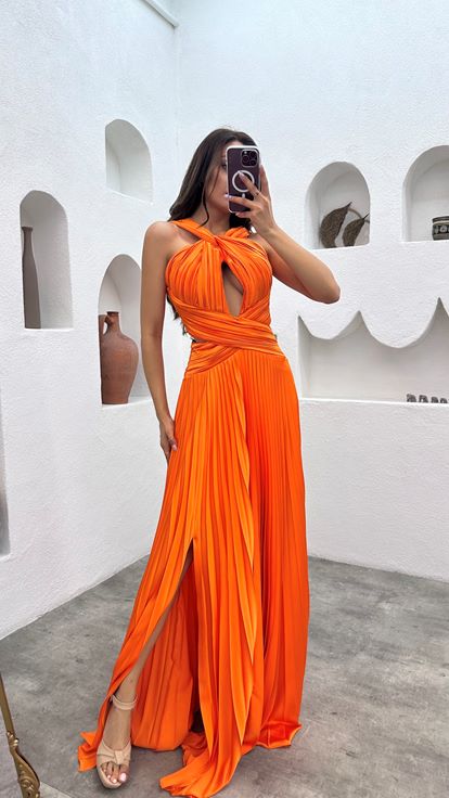 Turuncu Piliseli Çapraz Detay Saten Abiye Elbise