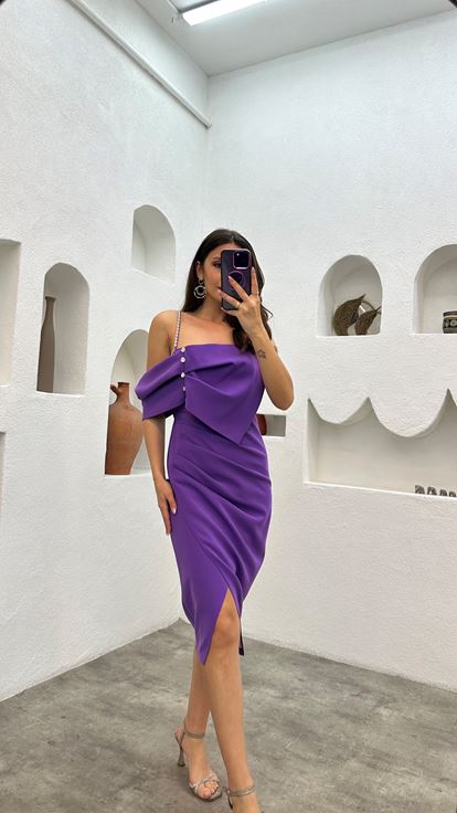 Vestido De Noche De Perlas Lilas Y Abotonadas Con Tirantes De Cuerda
