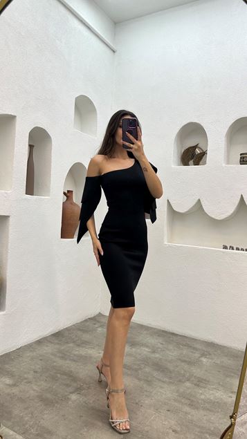 Schwarzes, einschultriges, gestuftes Bleistiftkleid