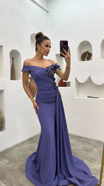 Lilac Single Sleeve Draped Embroidered Design Evening Dress