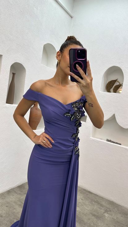 Lilac Single Sleeve Draped Embroidered Design Evening Dress