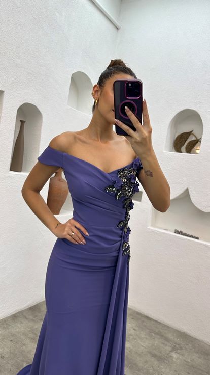 Lilac Single Sleeve Draped Embroidered Design Evening Dress