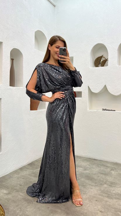 فستان سهرة مقاس كبير مزين بالترتر باللون الرمادي