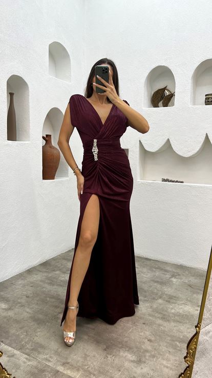 Bordo Drapeli Broş Detay Abiye Elbise