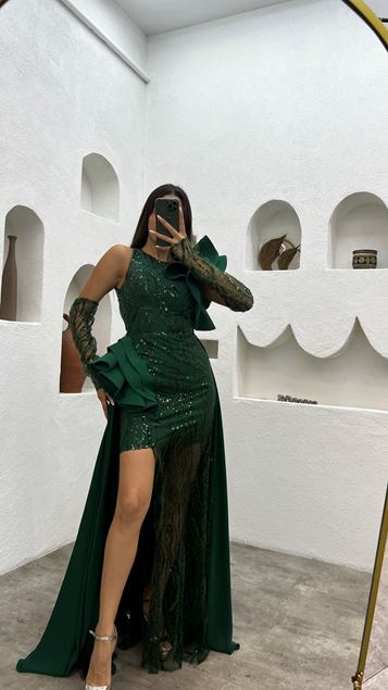 Robe de soirée brodée vert émeraude