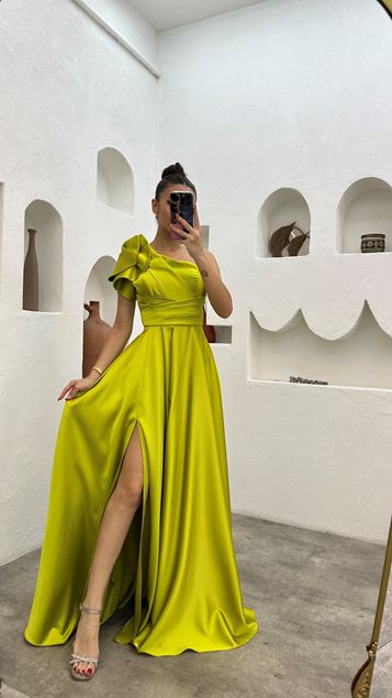 Yellow One Sleeve Satin Evening Dress