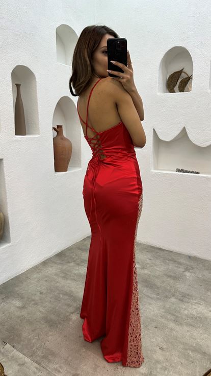 Rotes  trägerloses  besticktes Satin Abendkleid