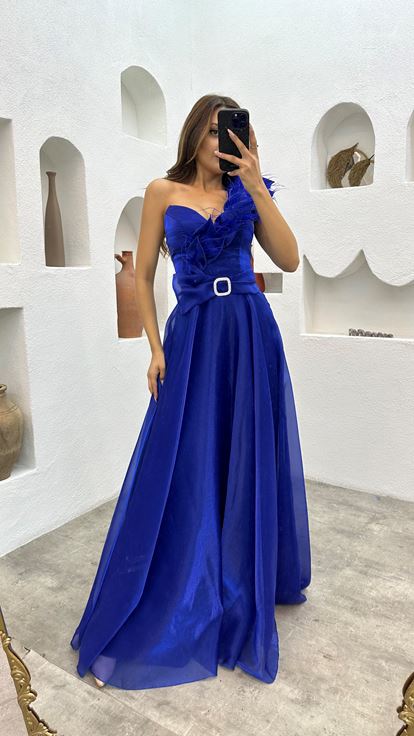 Saks Tek Omuz Broş Detaylı Abiye Elbise