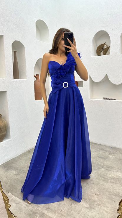 Saks Tek Omuz Broş Detaylı Abiye Elbise