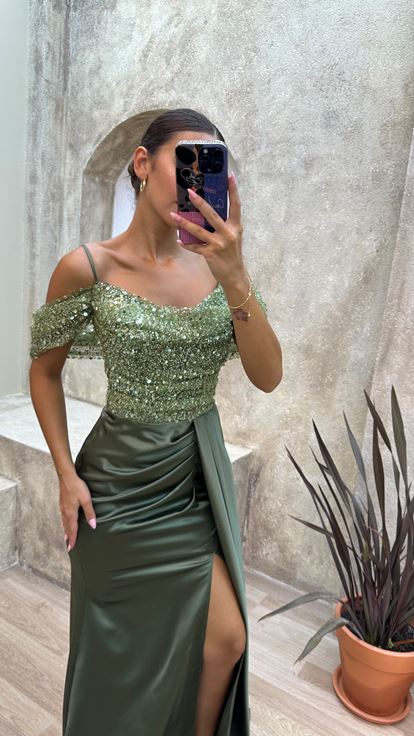 Haki İp Askılı Kol Detay Göğsü Pul İşlemeli Saten Abiye Elbise