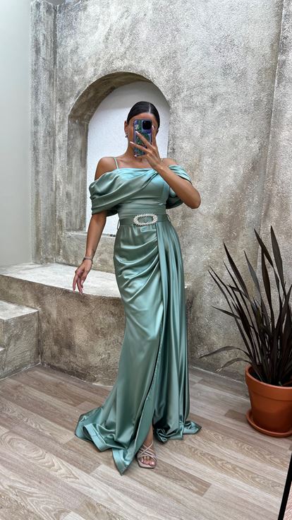 Menthe Vert Corde Strap Bow Col Draped Satin Robe de soirée