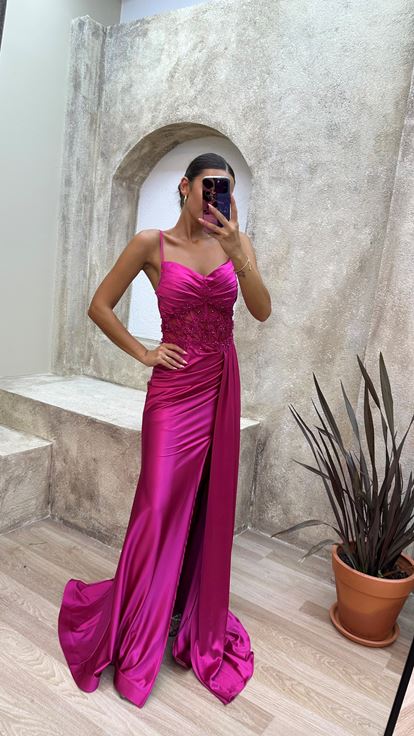 Fuchsia Corde Strap Taille Détail Drapé Satin Robe de soirée