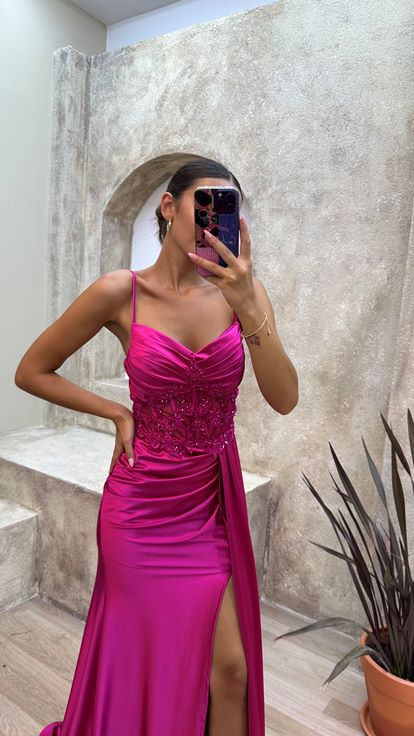 Fuchsia Corde Strap Taille Détail Drapé Satin Robe de soirée