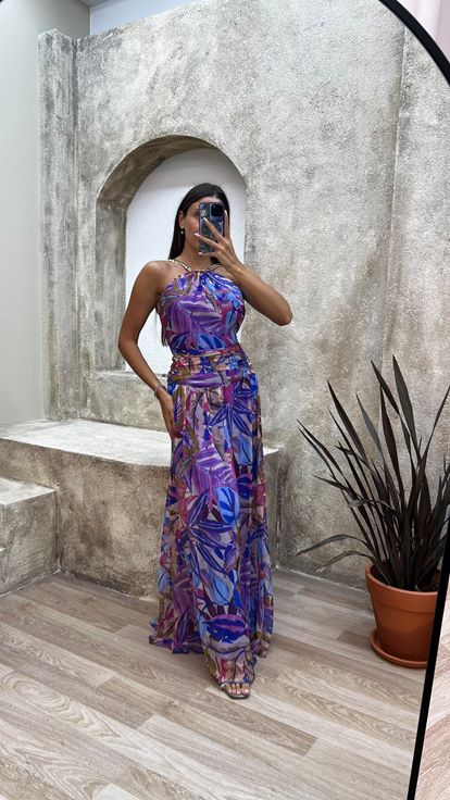 Robe à motifs à motifs de chaîne à col bleu