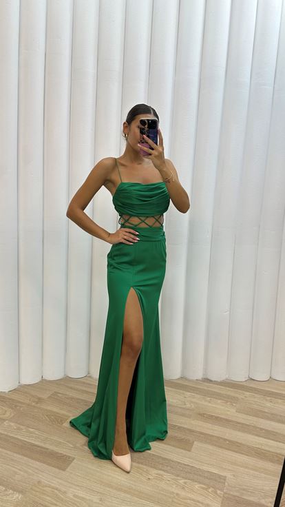 Vestido de noche con cordón con cordón con detalle de correa de cuerda verde